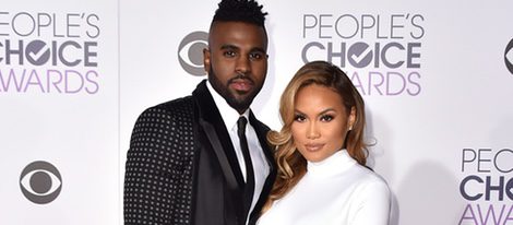 Jason Derulo y Daphne Joy en los People's Choice Awards 2016