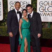 Will Smith, Jada Pinkett Smith y Trey Smith en la alfombra roja de los Globos de Oro 2016