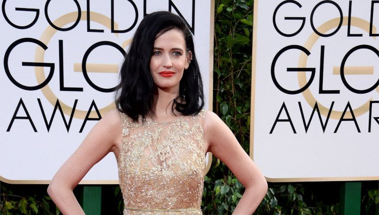 Eva Green en la alfombra roja de los Globos de Oro 2016