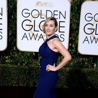 Kate Winslet en la alfombra roja de los Globos de Oro 2016