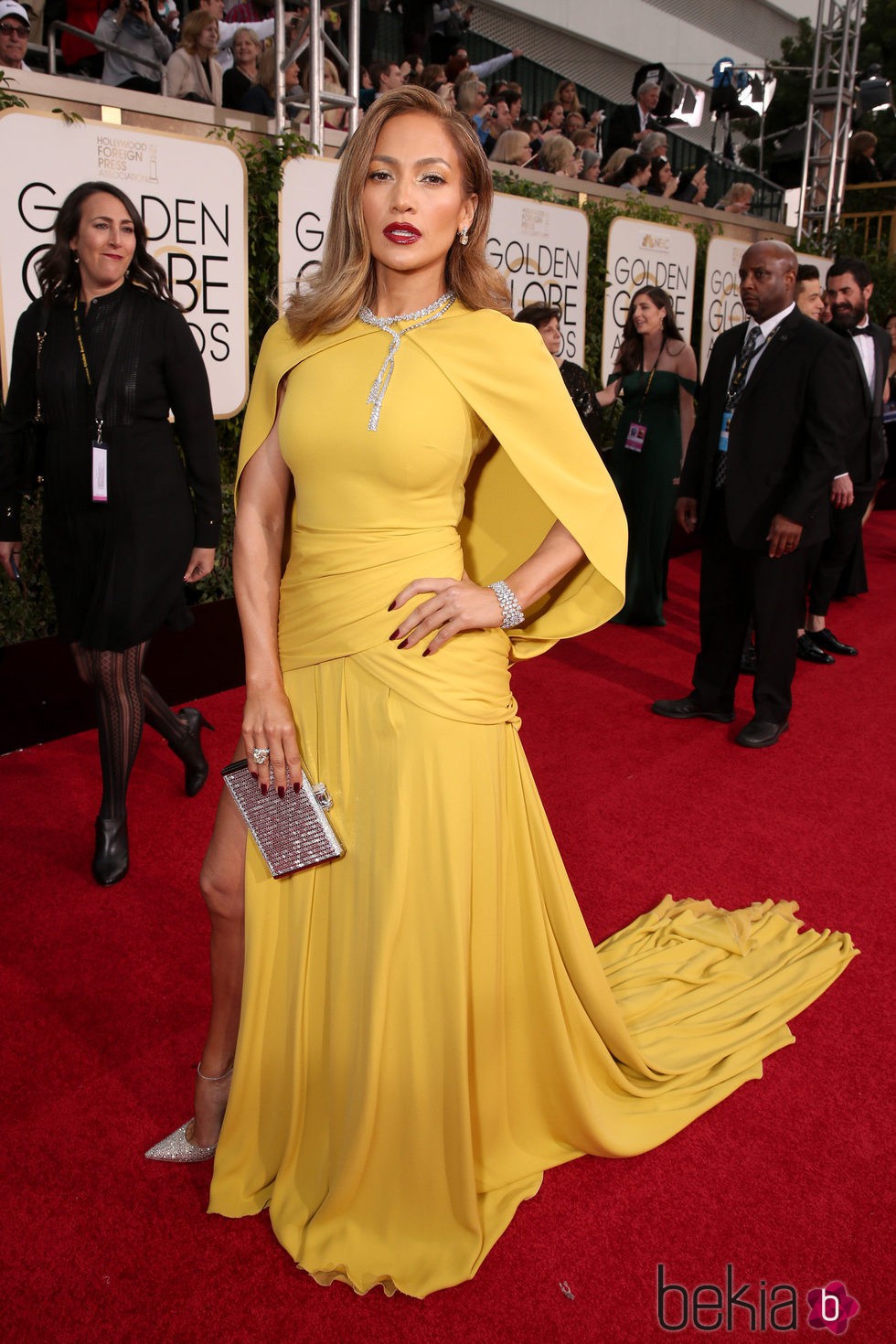 Jennifer Lopez en la alfombra roja de los Globos de Oro 2016