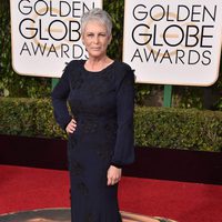 Jamie Lee Curtis en la alfombra roja de los Globos de Oro 2016