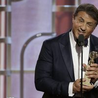 Sylvester Stallone agradeciendo su premio en los Globos de Oro 2016