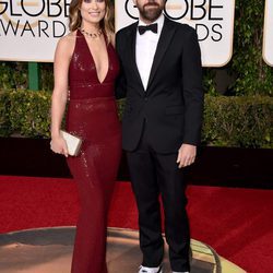 Olivia Wilde y Jason Sudeikis en la alfombra roja de los Globos de Oro 2016