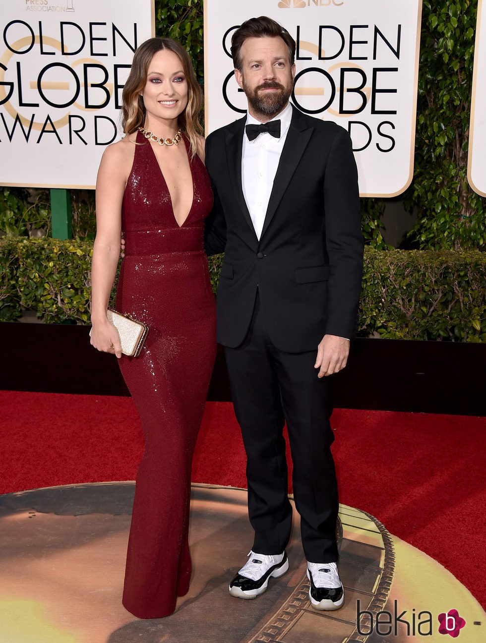 Olivia Wilde y Jason Sudeikis en la alfombra roja de los Globos de Oro 2016