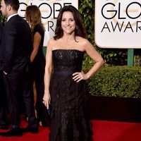 Julia Louis-Dreyfus en la alfombra roja de los Globos de Oro 2016