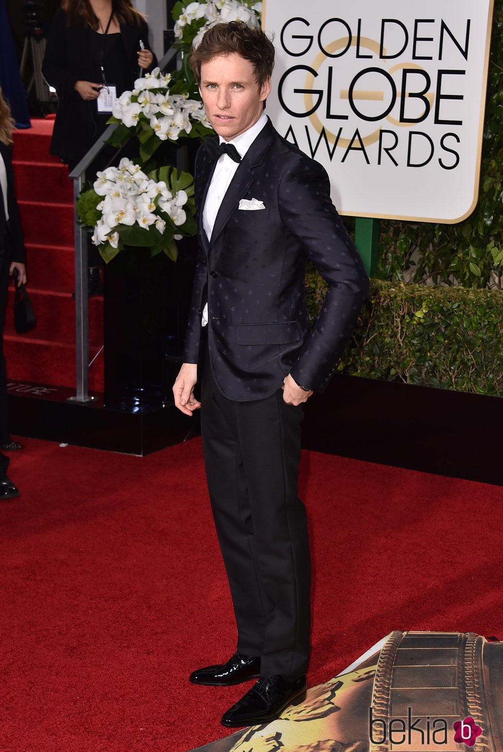 Eddie Redmayne en la alfombra roja de los Globos de Oro 2016