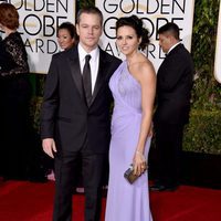 Matt Damon y Luciana Barroso en la alfombra roja de los Globos de Oro 2016