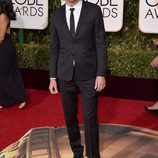 Tom Hooper en la alfombra roja de los Globos de Oro 2016