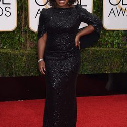 Uzo Aduba en la alfombra roja de los Globos de Oro 2016