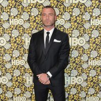 Liev Schreiber en la fiesta de HBO tras la entrega de los Globos de Oro 2016