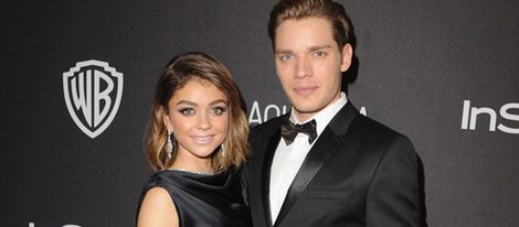 Sarah Hyland y Dominic Sherwood en la fiesta de InStyle tras la entrega de los Globos de Oro 2016