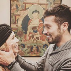 Tamara Gorro y Ezequiel Garay se dedican una mirada y una sonrisa