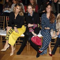 Laura Vecino, Fiona Ferrer, Lourdes Montes, Marta González y Curi Gallardo en el front row de We Love Flamenco 2016