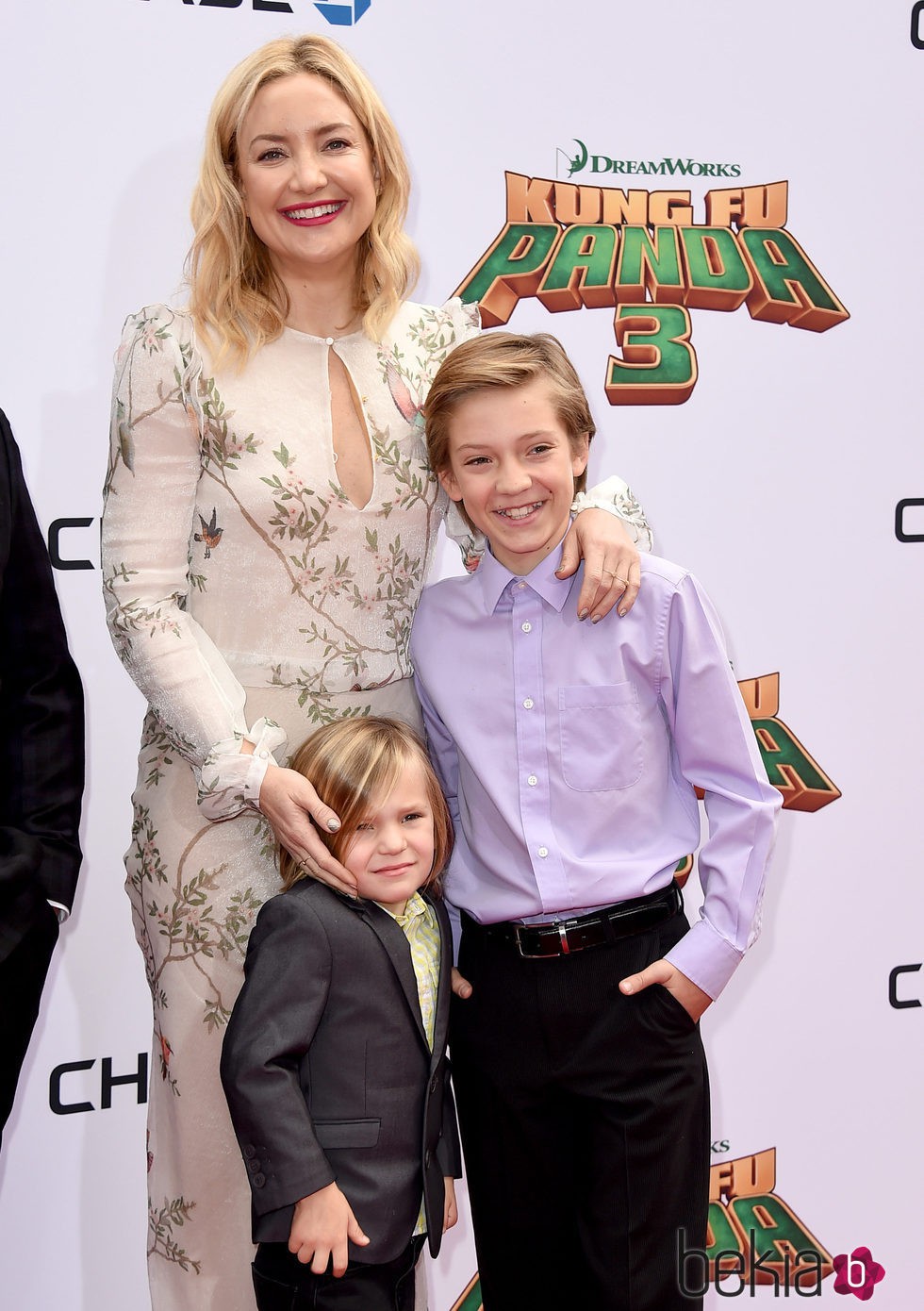 Kate Hudson con sus hijos Bingham Hawn y Ryder Robinson en el estreno de 'Kung Fu Panda 3'