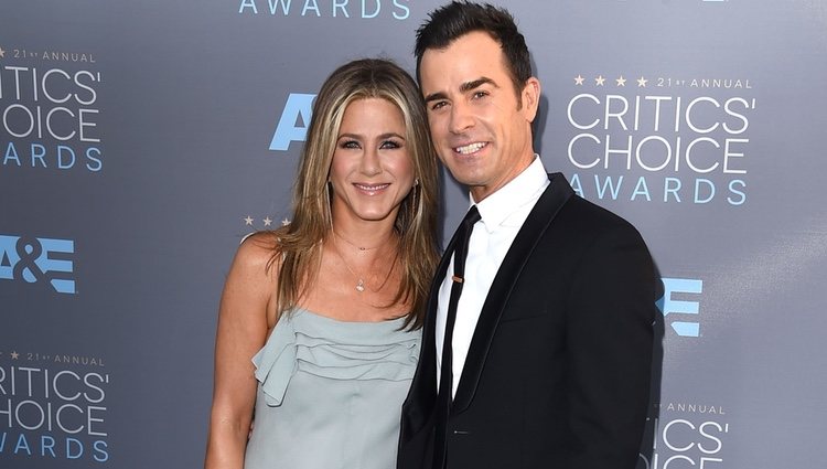 Jennifer Aniston y Justin Theroux en en los Critics' Choice Awards 2016