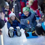 Ingrid y Sverre de Noruega en las celebraciones por el 25 aniversario del reinado de Harald de Noruega