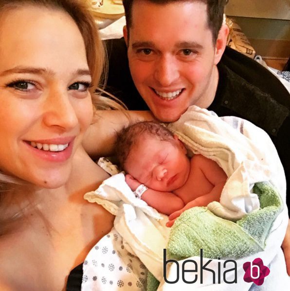 Michael Bublé, Luisana Lopilato y su segundo hijo Elías 