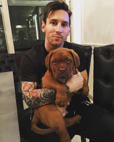 Leo Messi con su perro Dogo Burdeos