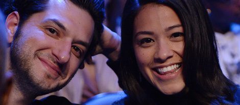 Gina Rodriguez y Ben Schwartz, su primera imagen de pareja