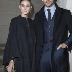 Olivia Palermo y Johannes Huebl en el desfile de Valentino en la Semana de la Alta Costura de París primavera/verano 2016