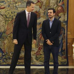 El Rey Felipe y Alberto Garzón en La Zarzuela