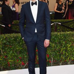 JIm Parsons en la alfombra roja de los SAG 2016