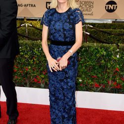 Naomi Watts en la alfombra roja de los SAG 2016