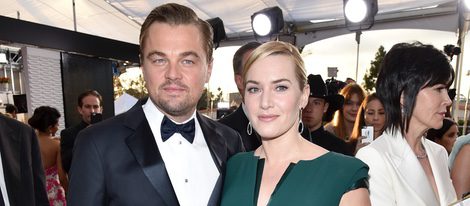 Leonardo DiCaprio y Kate Winslet en la alfombra roja de los SAG 2016