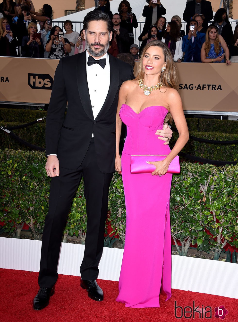 Sofía Vergara y Joe Manganiello en la alfombra roja de los SAG 2016