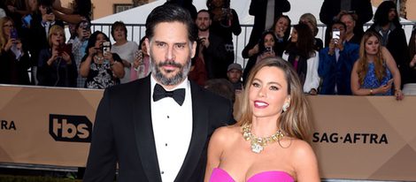 Sofía Vergara y Joe Manganiello en la alfombra roja de los SAG 2016