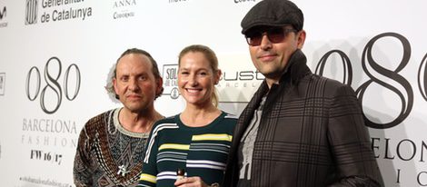 Risto Mejide junto a Custo Barcelona y Fiona Ferrer en el desfile del diseñador en Barcelona