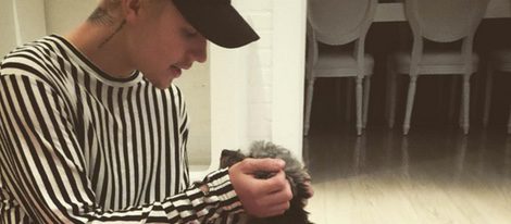 Justin Bieber con su mascota Esther