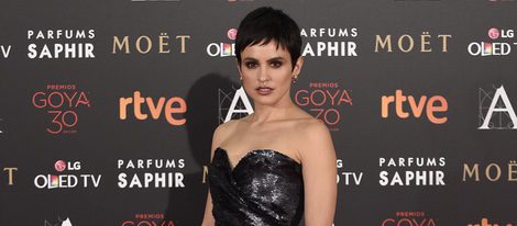 Verónica Echegui en la alfombra roja de los Premios Goya 2016