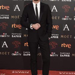 Alfonso Bassave en la alfombra roja de los Premios Goya 2016