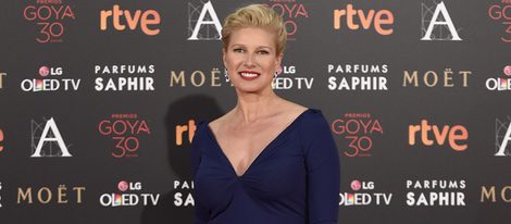 Anne Igartiburu en la alfombra roja de los Premios Goya 2016