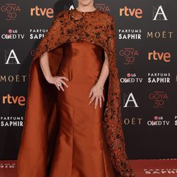 Nora Navas en la alfombra roja de los Premios Goya 2016