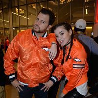 Hailee Steinfeld en la Super Bowl 2016