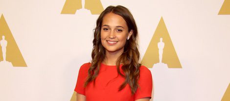 Alicia Vikander en el almuerzo de los nominados a los Premios Oscar 2016