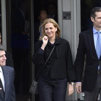 La Infanta Cristina e Iñaki Urdangarín a la salida de la segunda sesión del juicio por el Caso Nóos