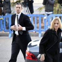 La Infanta Cristina e Iñaki Urdangarín salen del coche en la tercera sesión del juicio por el Caso Nóos