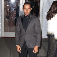 Lewis Hamilton en la Gala amfAR 2016 de Nueva York