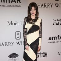 Coco Rocha en la Gala amfAR 2016 de Nueva York