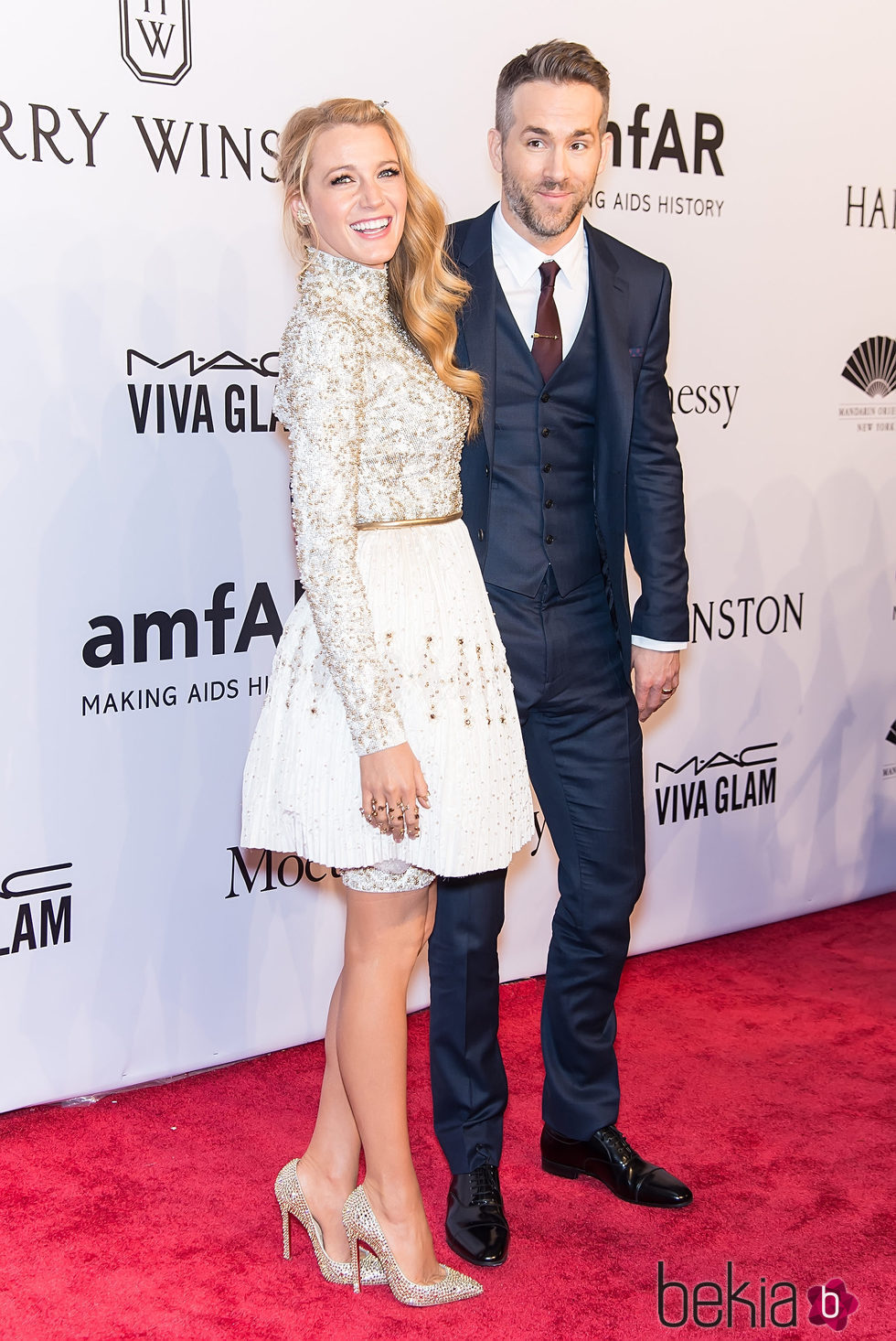 Blake Lively y Ryan Reynolds en la Gala amfAR 2016 de Nueva York