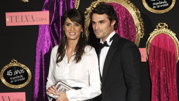 Iván Sánchez y Elia Galea en los premios Telva