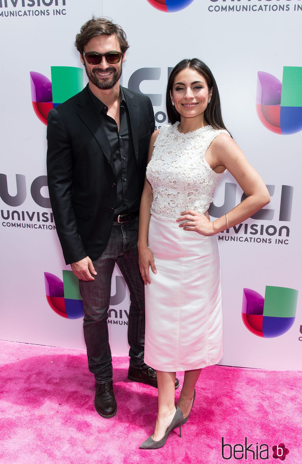 Iván Sánchez y Ana Brenda Contreras en el photocall de Univisión 