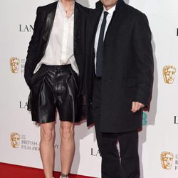 Mark Ruffalo y Sunrise Coigney en la fiesta pre-Bafta 2016 de Charles Finch y Chanel