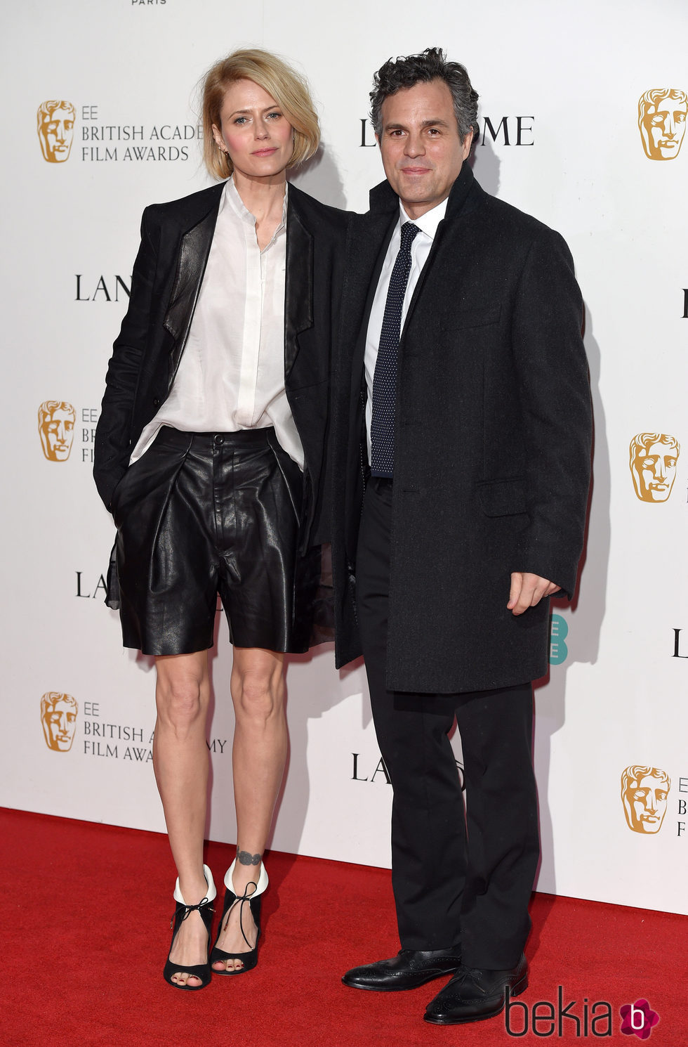 Mark Ruffalo y Sunrise Coigney en la fiesta pre-Bafta 2016 de Charles Finch y Chanel