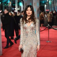 Gemma Chan en la alfombra roja de los BAFTA 2016