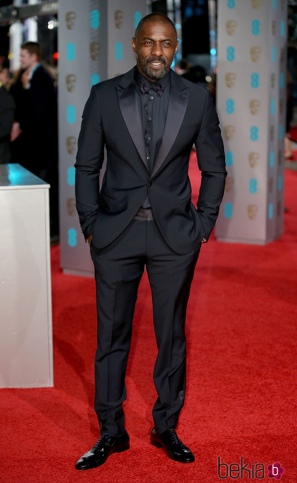 Idris Elba en la alfombra roja de los BAFTA 2016